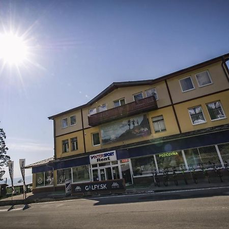 普里瓦盖尔弗酒店 Vysoké Tatry 外观 照片